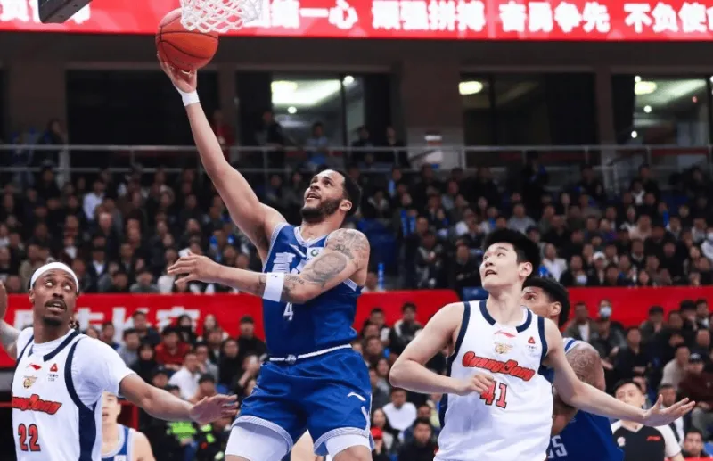 世界杯官方正版软件-青岛男篮总结比赛：最后时刻连续出现失误，追分无望